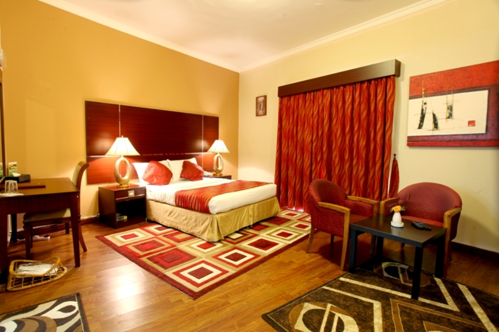 Syaj Hotel by OYO Rooms