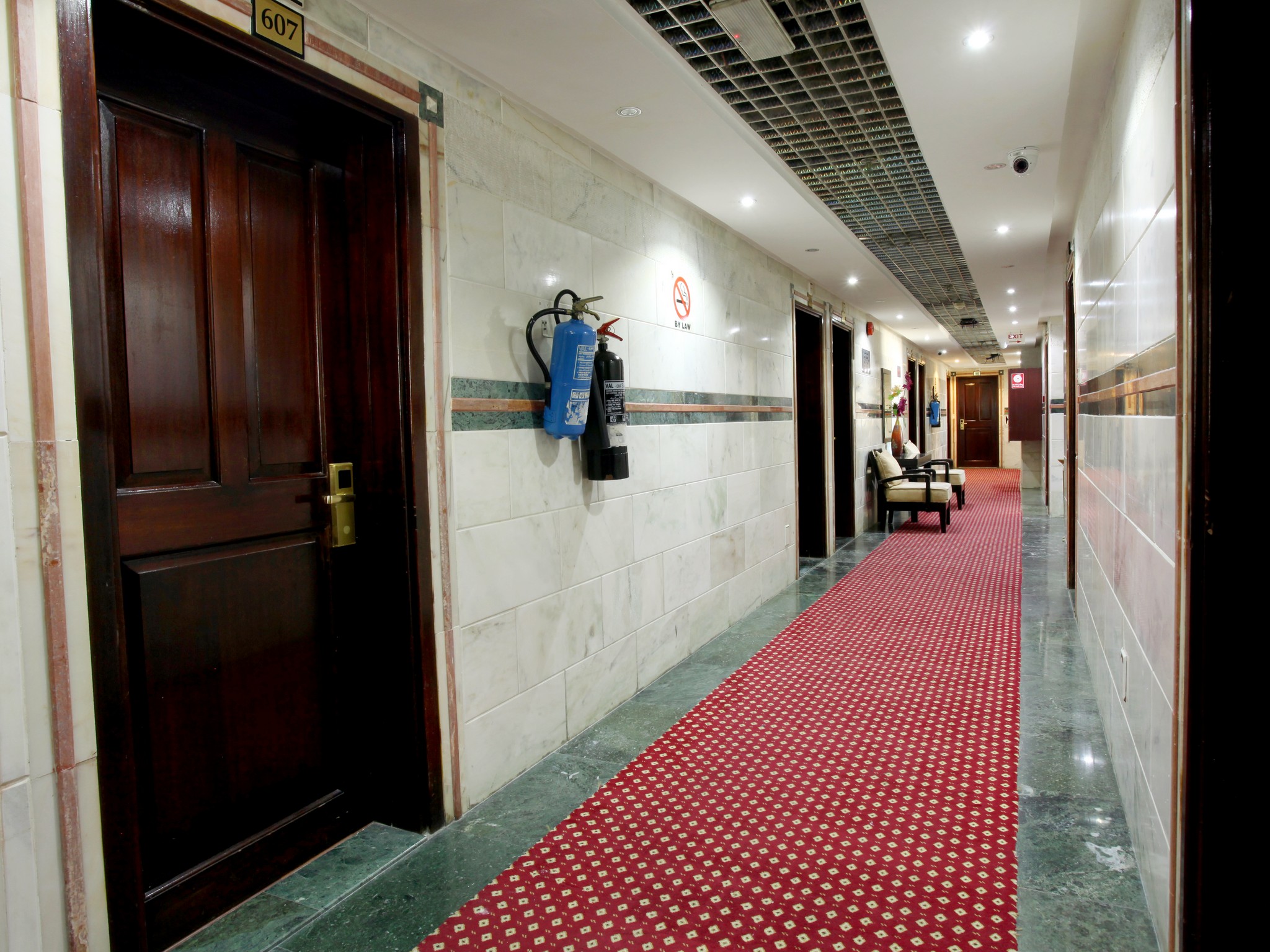 Syaj Hotel by OYO Rooms