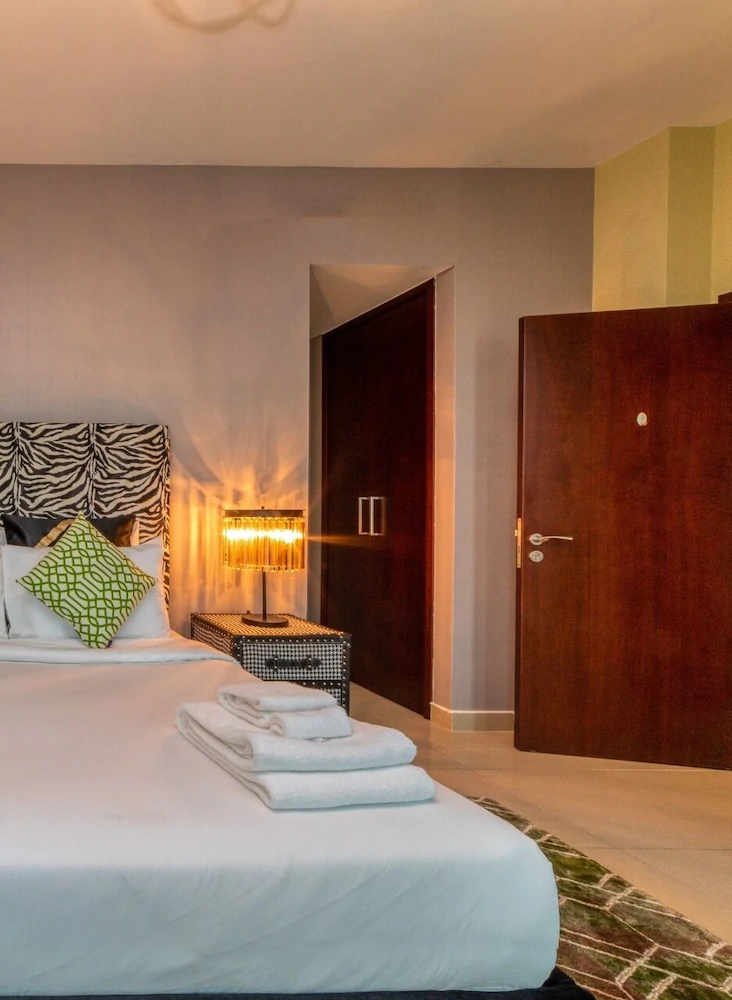 29 Boulevard by Bella Vista Apartment