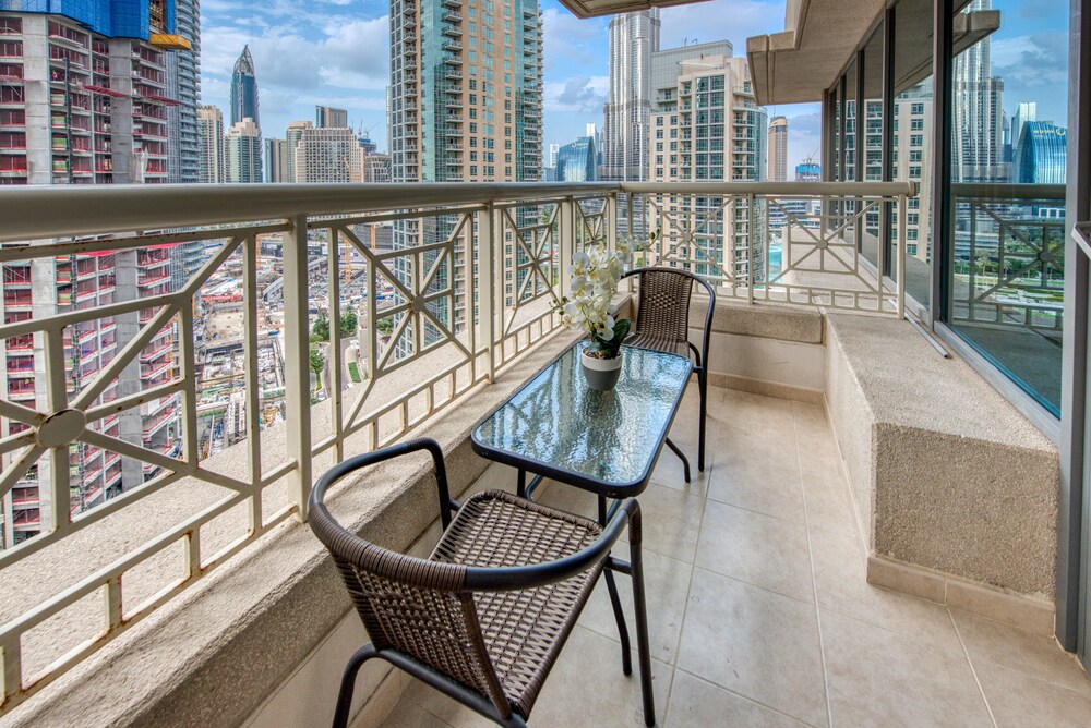 29 Boulevard by Bella Vista Apartment