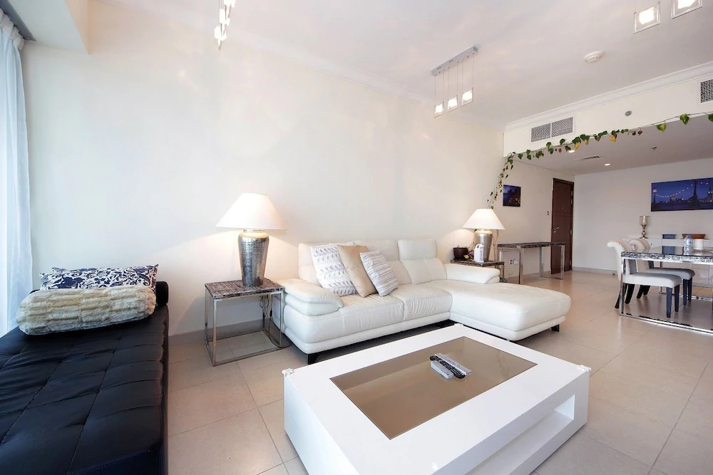 8 Boulevard Walk by New Arabian Holiday Homes