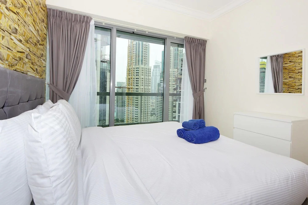 8 Boulevard Walk by New Arabian Holiday Homes
