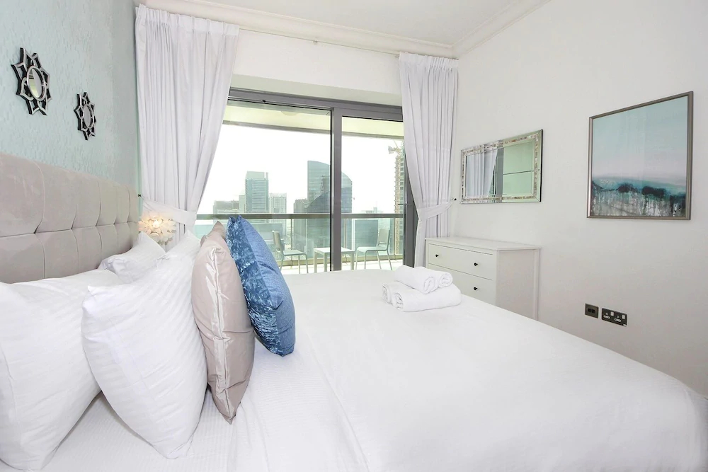 8 Boulevard Walk by New Arabian Holiday Homes