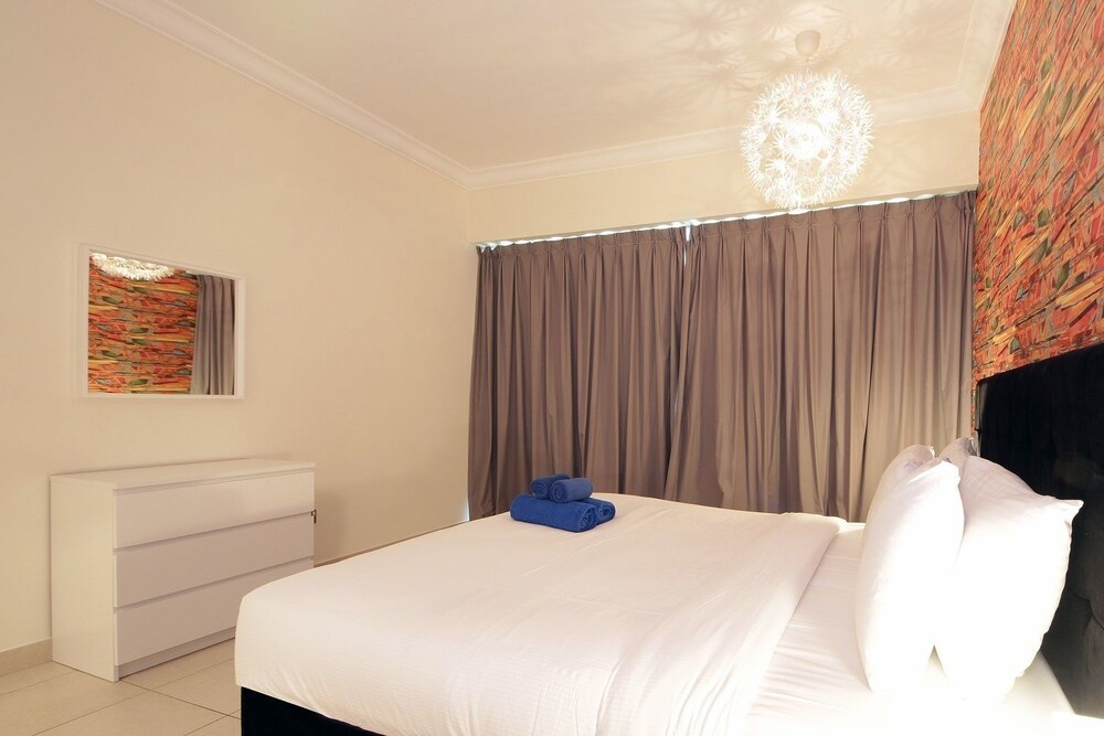 8 Boulevard Walk by New Arabian Holiday Homes