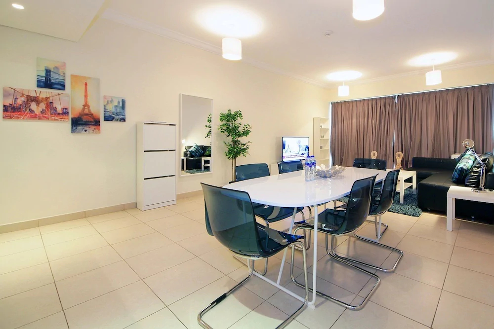8 Boulevard Walk by New Arabian Holiday Homes