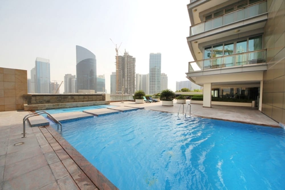8 Boulevard Walk by New Arabian Holiday Homes