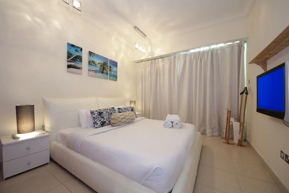 8 Boulevard Walk by New Arabian Holiday Homes