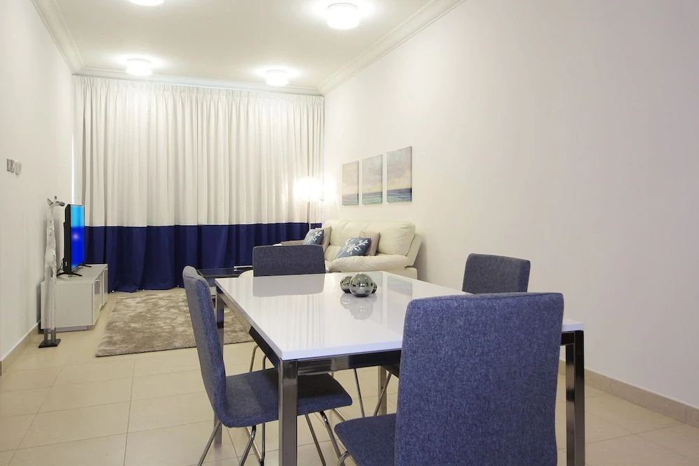 8 Boulevard Walk by New Arabian Holiday Homes