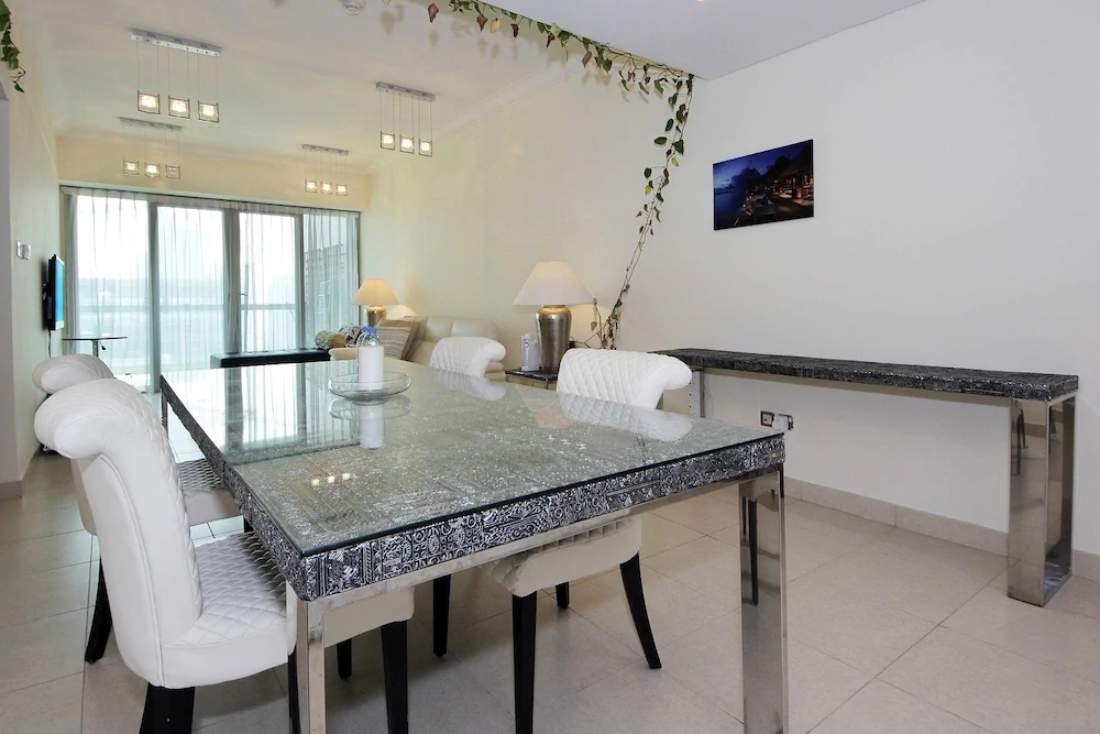 8 Boulevard Walk by New Arabian Holiday Homes