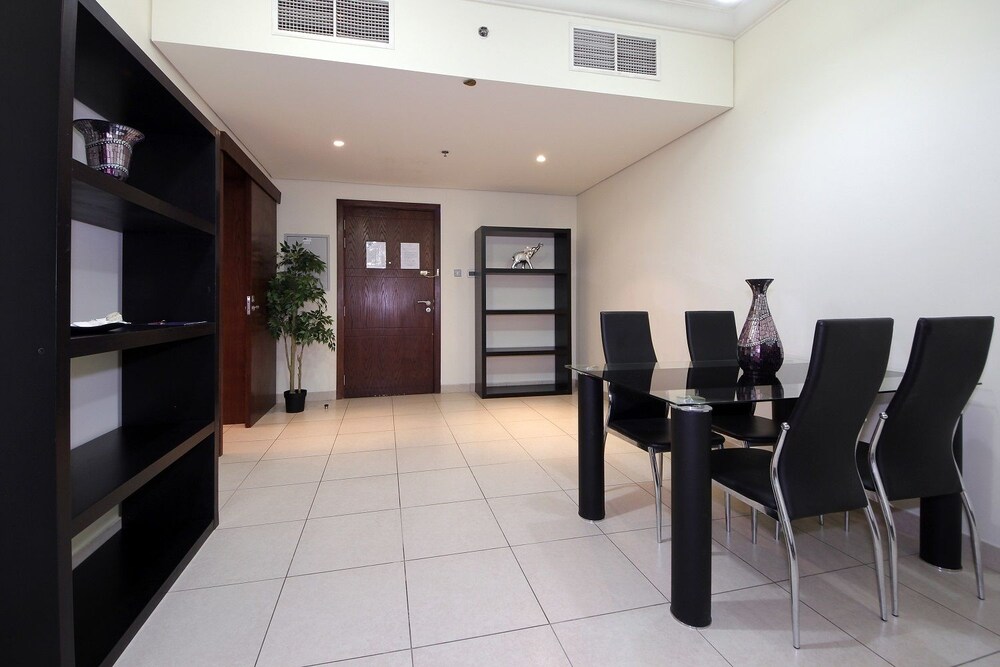8 Boulevard Walk by New Arabian Holiday Homes