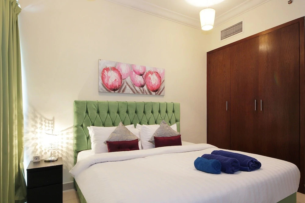 8 Boulevard Walk by New Arabian Holiday Homes