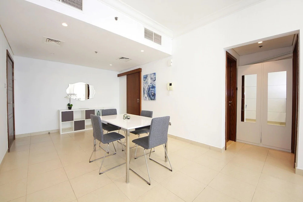 8 Boulevard Walk by New Arabian Holiday Homes