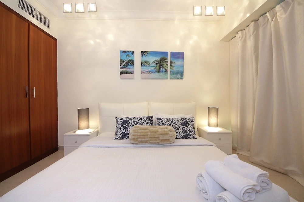 8 Boulevard Walk by New Arabian Holiday Homes