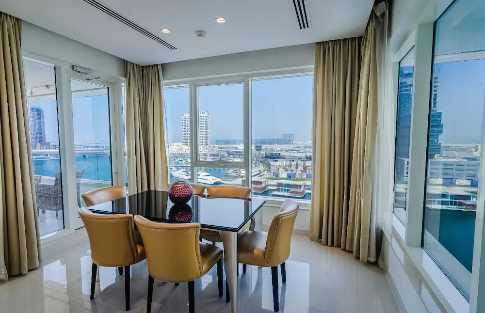 Al Ashrafia Holiday Waterfront Downtown