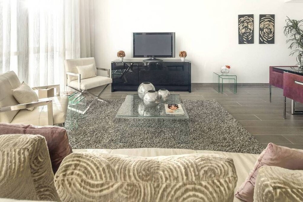Al Bateen Residence by Frank Porter
