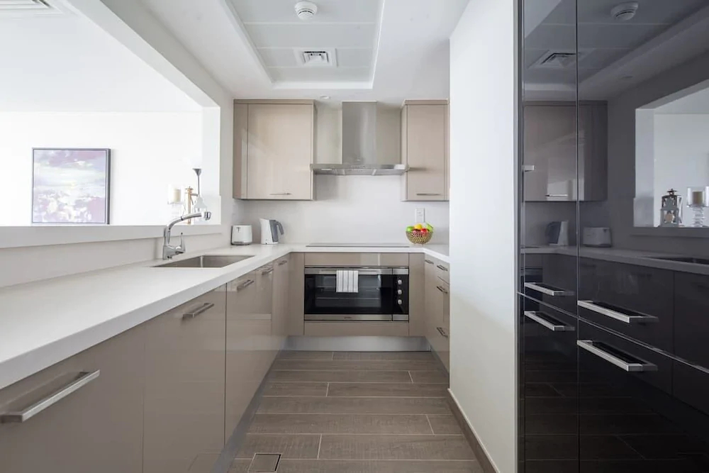 Al Bateen Residence by Frank Porter