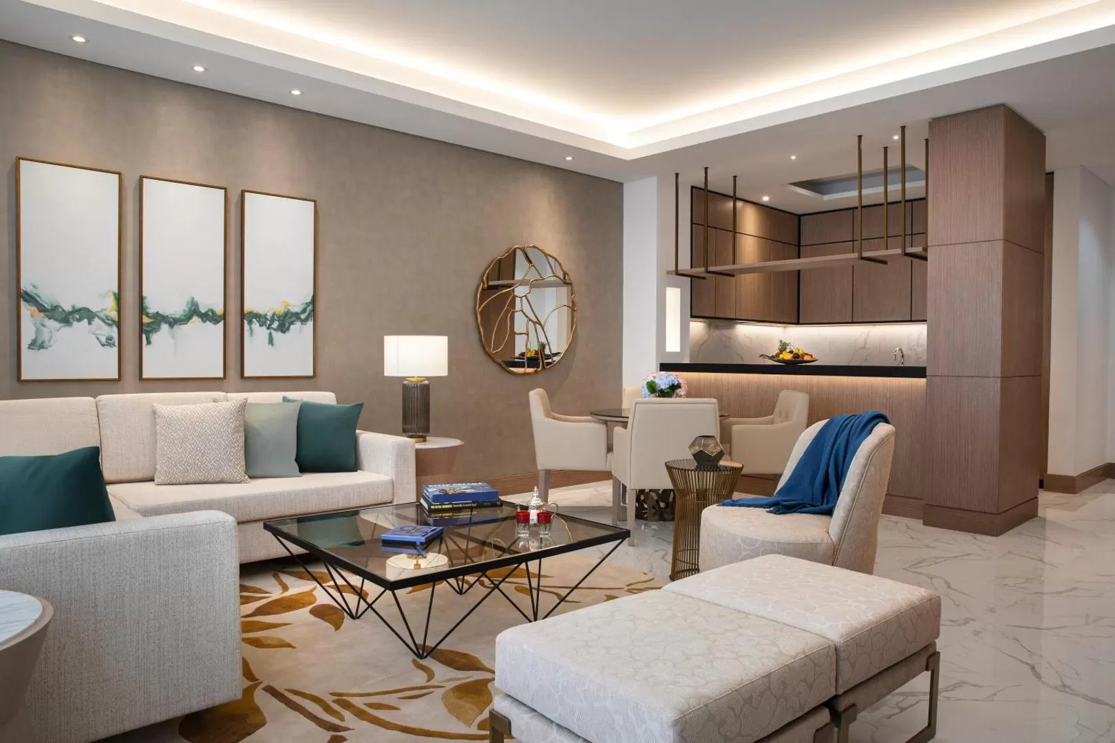Al Jaddaf Rotana Suite Hotel