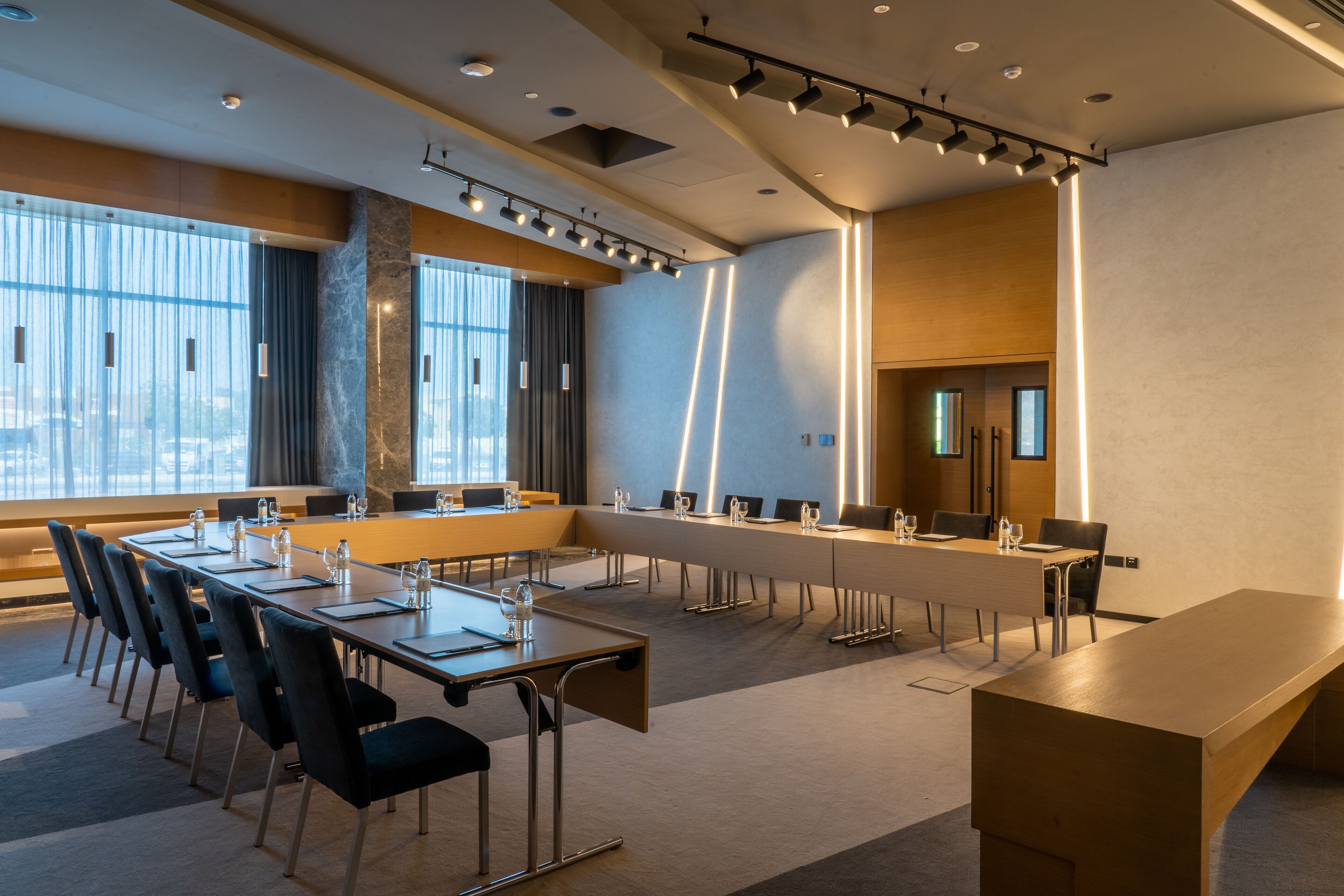Al Khoory Courtyard Hotel