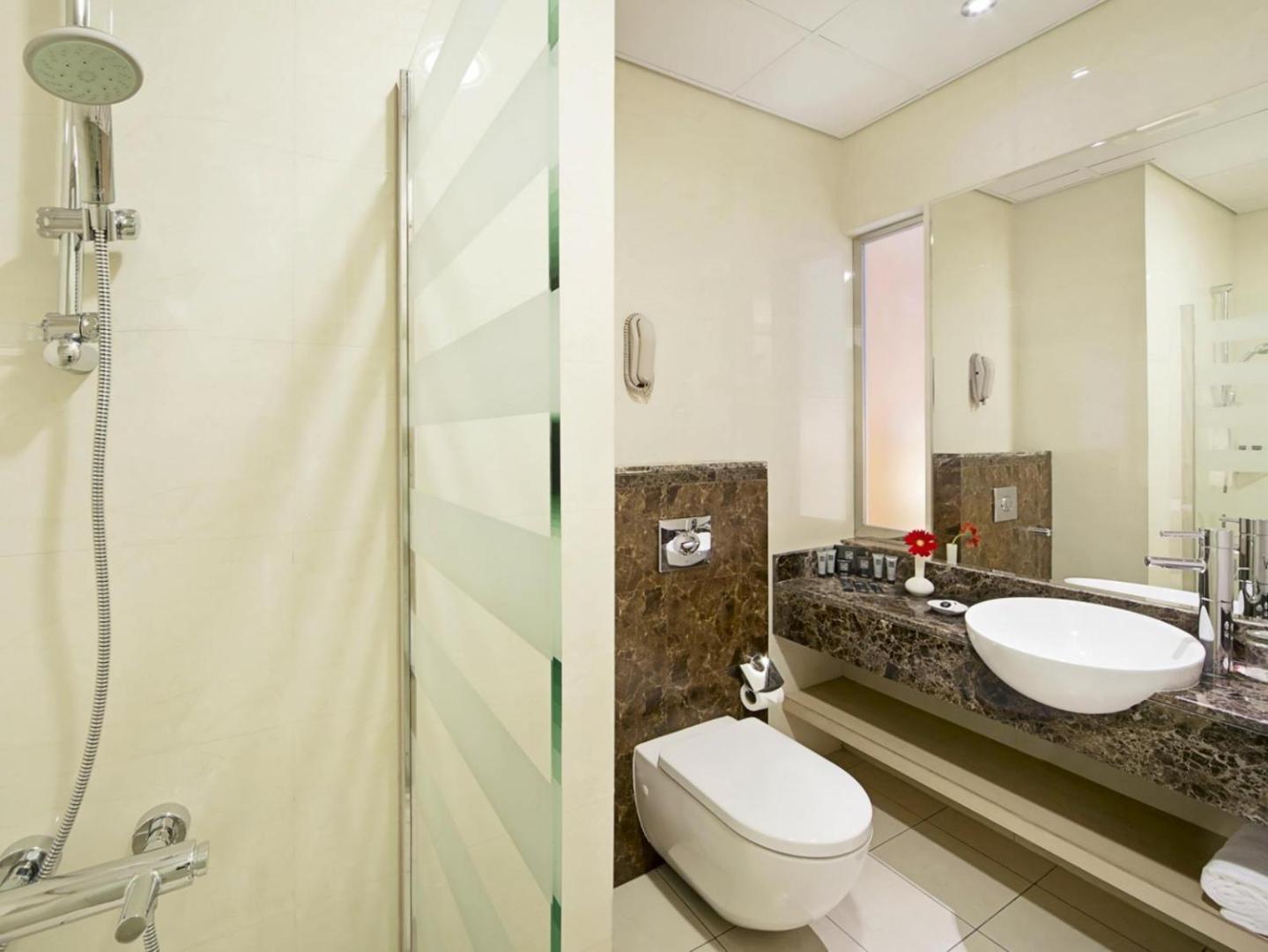 Al Khoory Executive Hotel