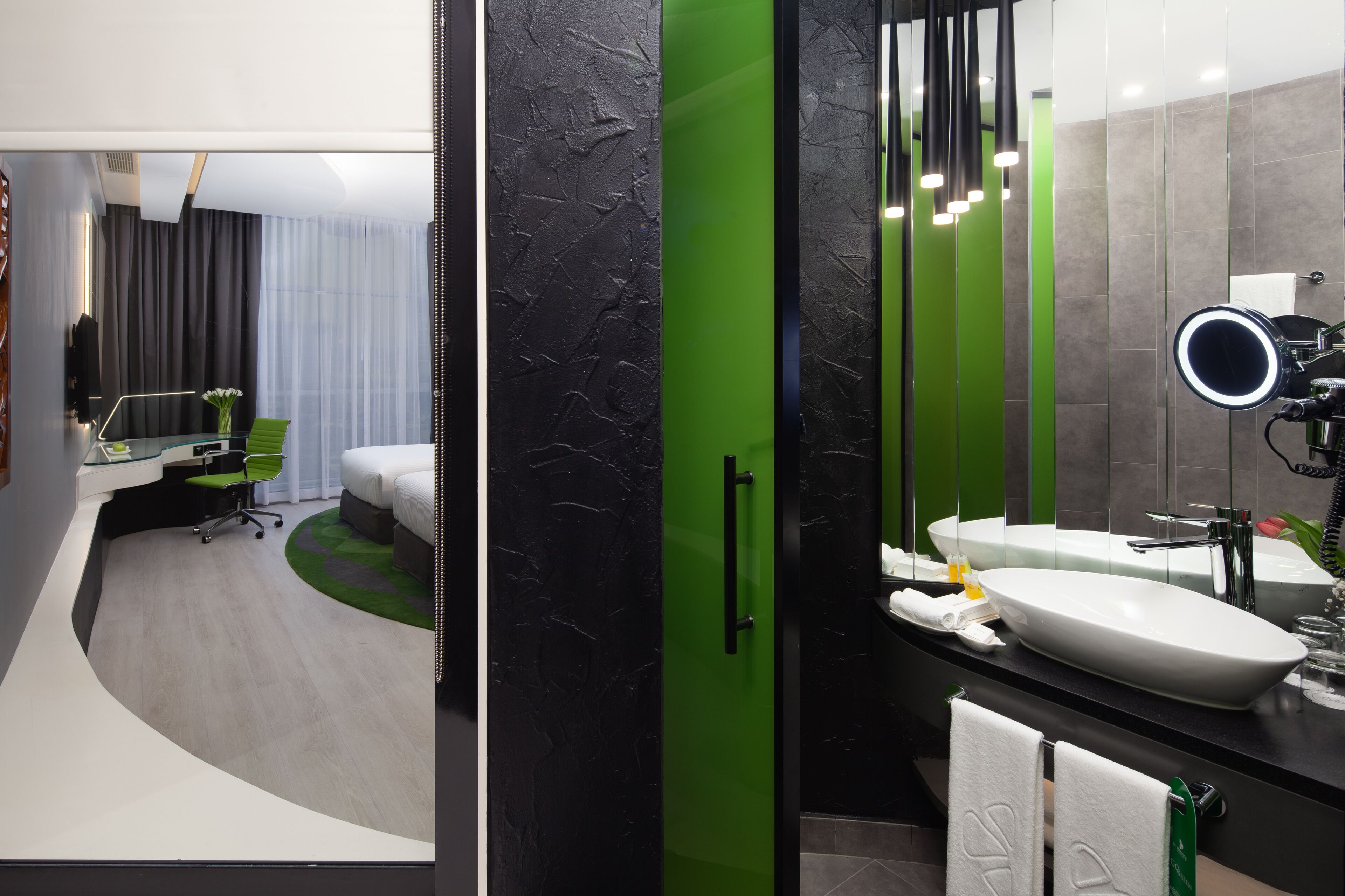 Al Khoory Sky Garden Hotel