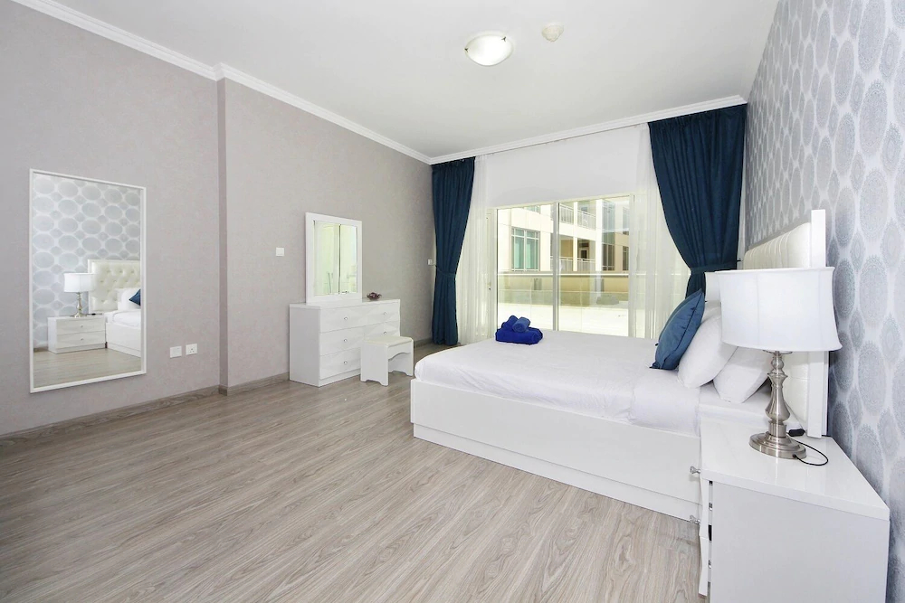 Burj Al Nujoom by New Arabian Holiday Homes