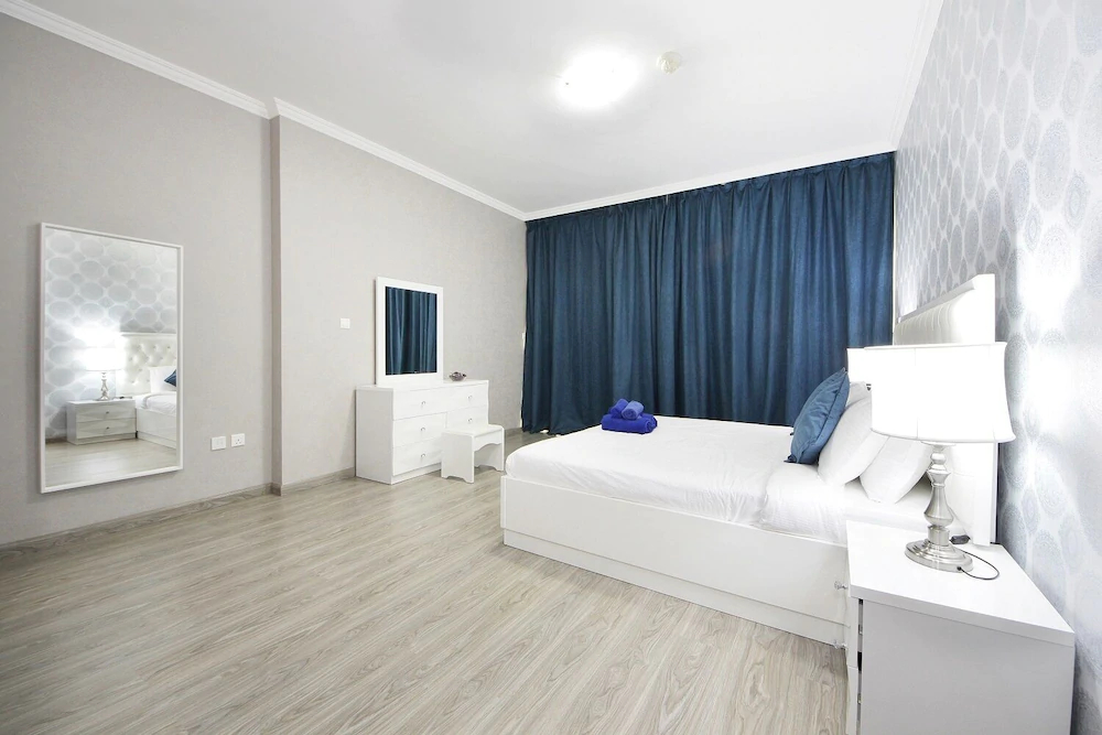 Burj Al Nujoom by New Arabian Holiday Homes