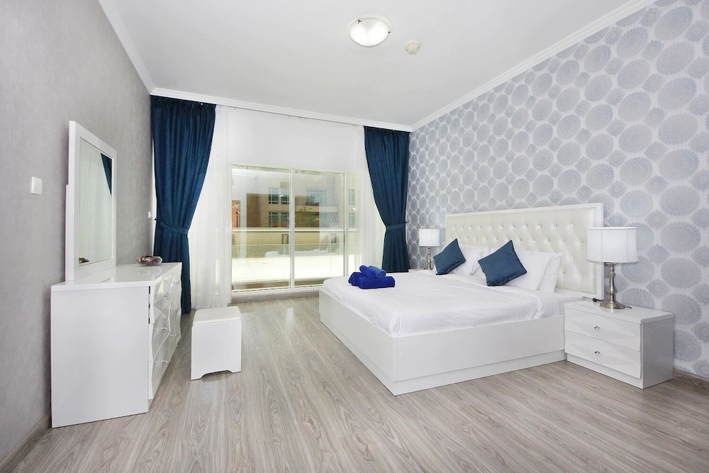 Burj Al Nujoom by New Arabian Holiday Homes