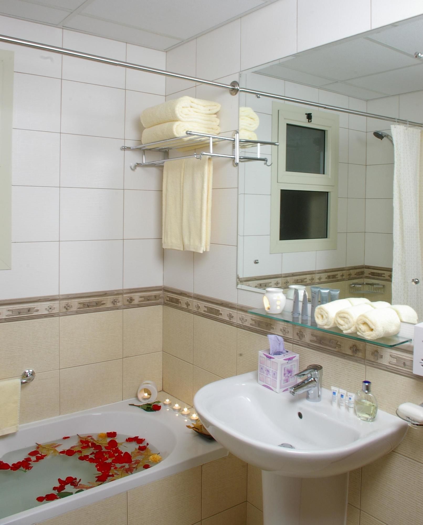 Al Raya Hotel Apartments