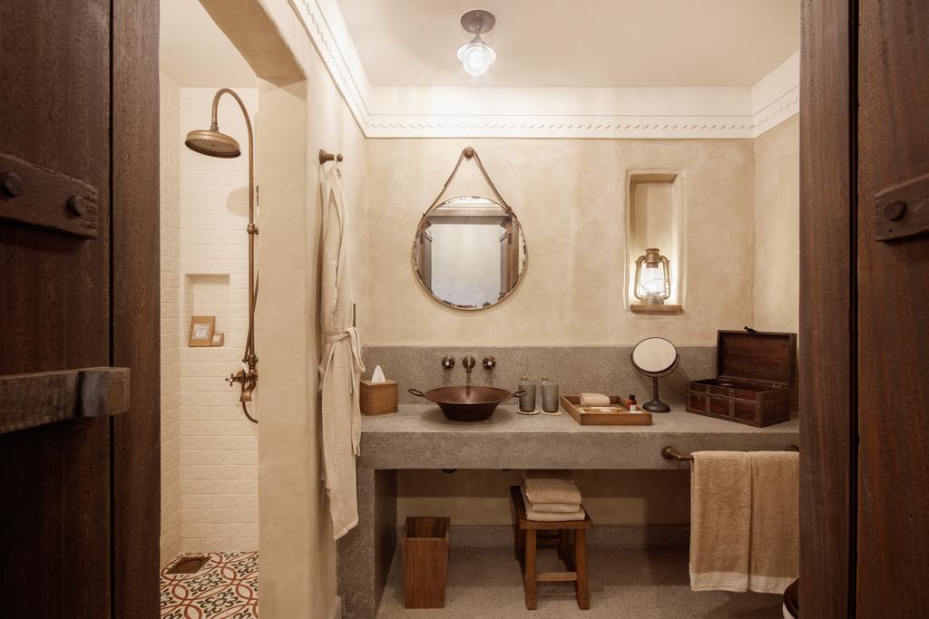 Al Seef Heritage Hotel Dubai, Curio Collection by Hilton