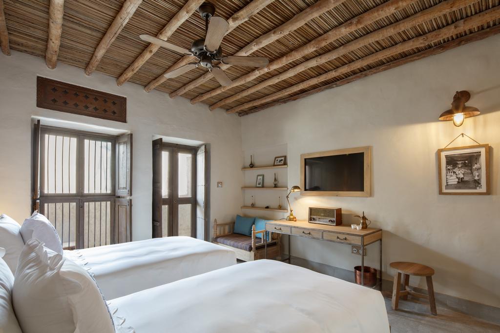Al Seef Heritage Hotel Dubai, Curio Collection by Hilton