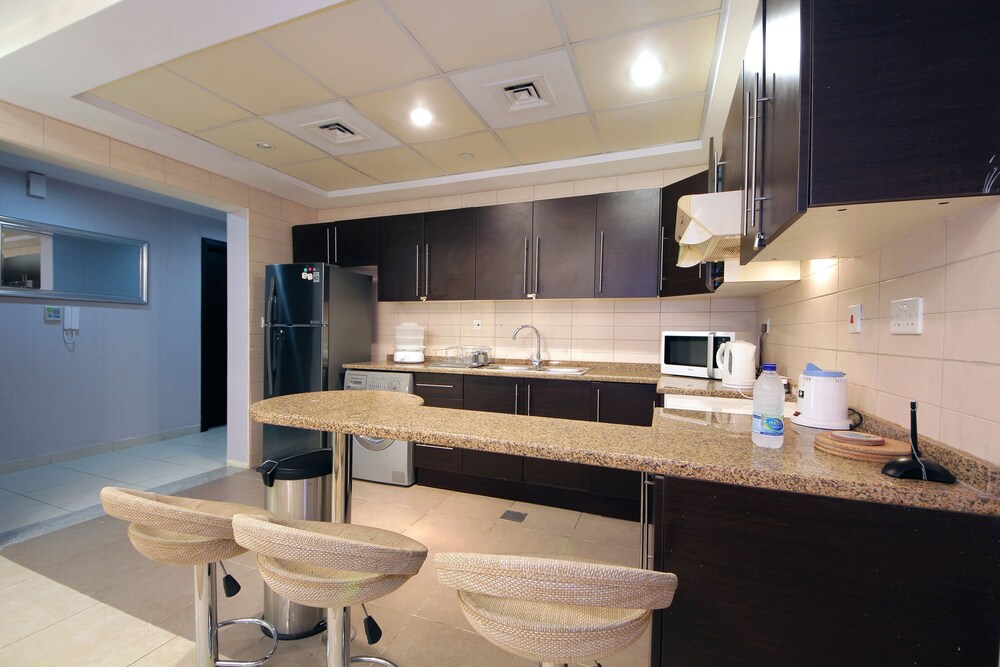 Al Waleed Paradise by Signature Holiday Home