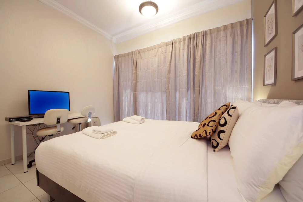 Al Waleed Paradise by Signature Holiday Home