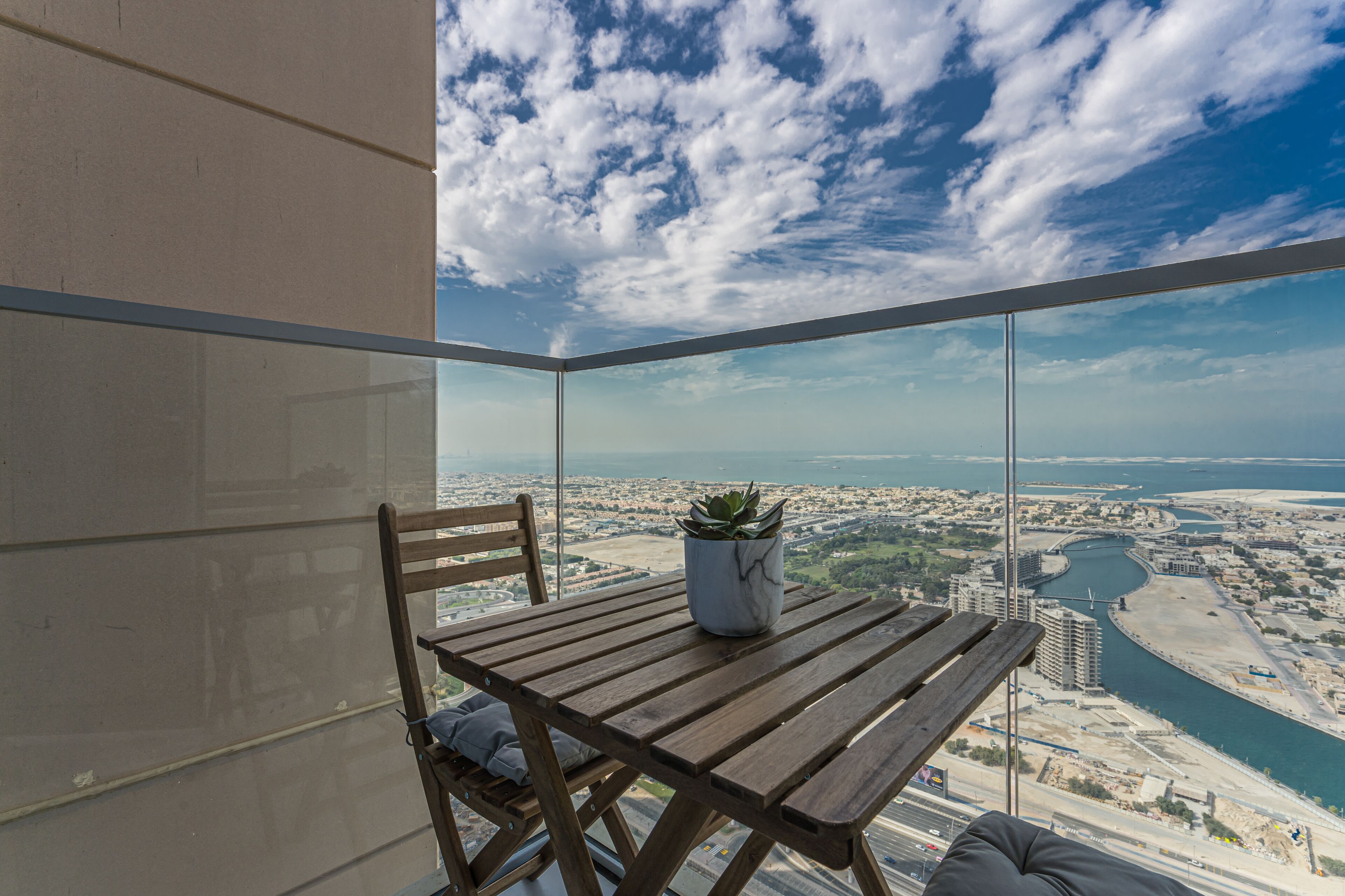 Amna Tower