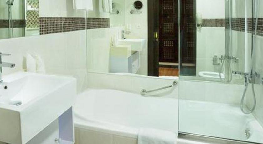 Arabian Courtyard Hotel & Spa