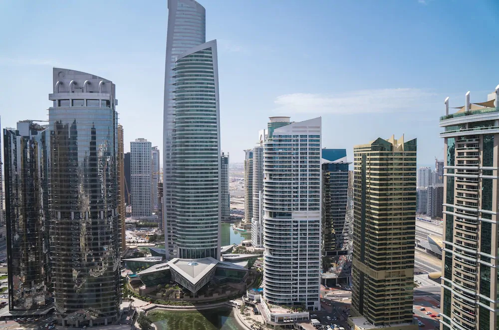 Dubai Arch by Airbetter