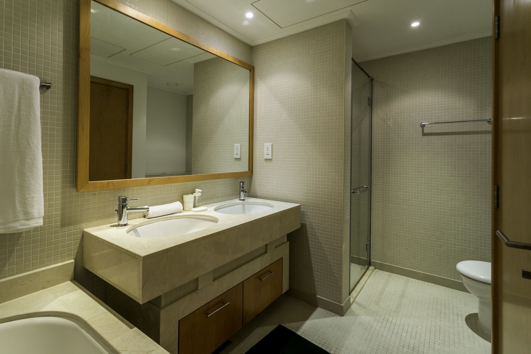 Aurora Tower by One Perfect Stay