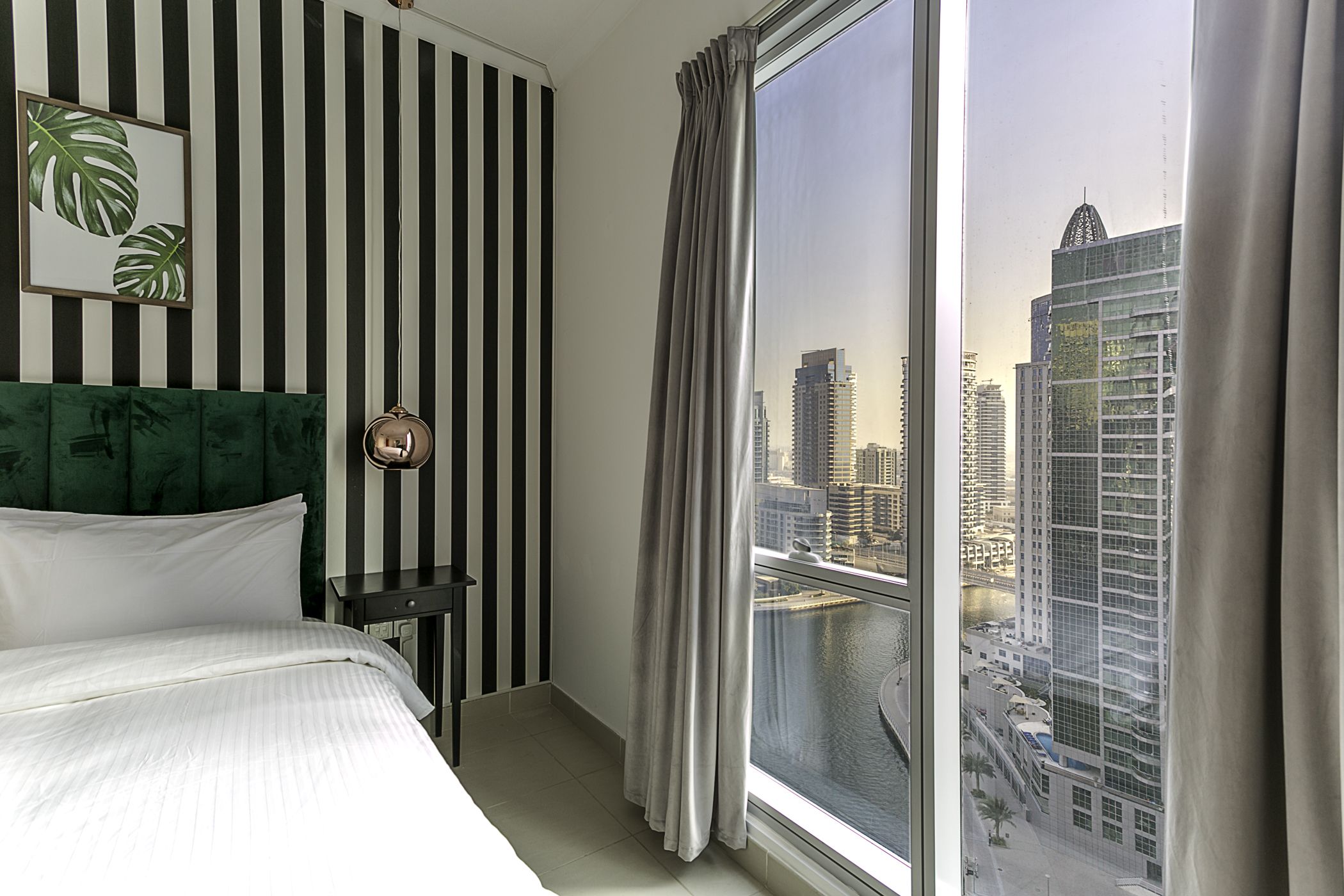 Aurora Tower by One Perfect Stay