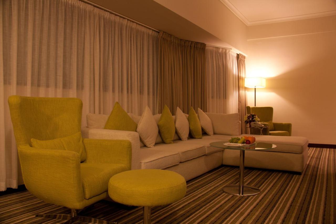 Aravi Hotel