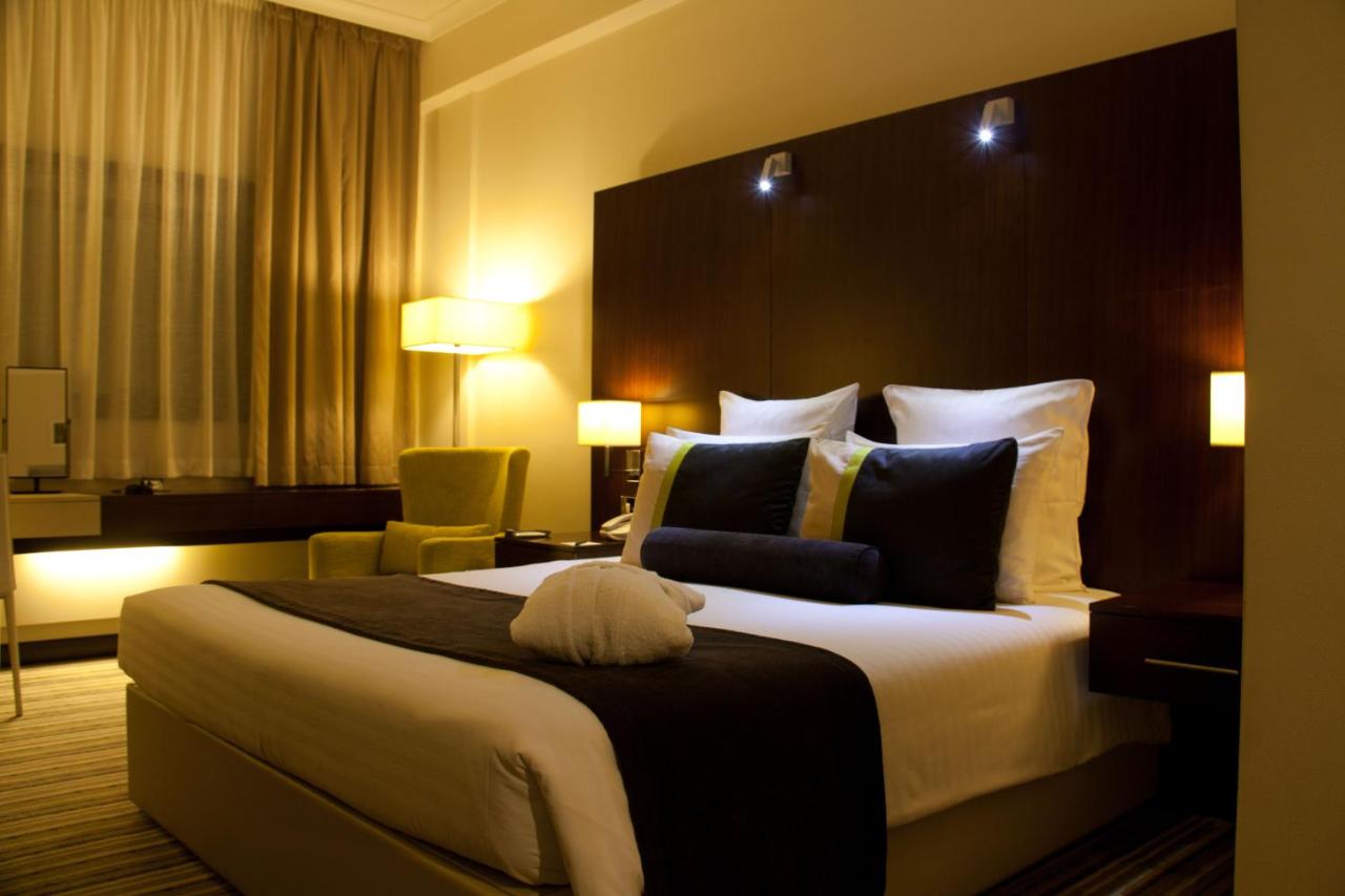 Aravi Hotel