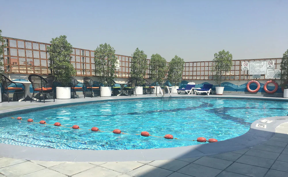 Aravi Hotel