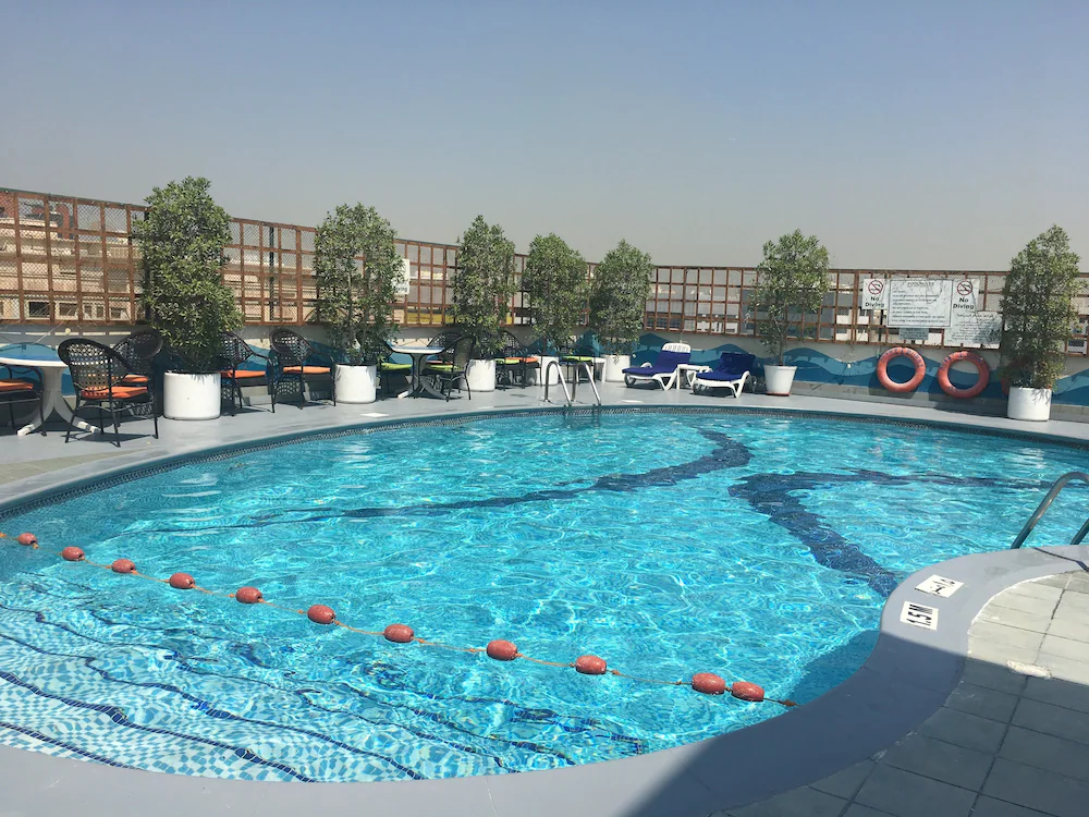 Aravi Hotel