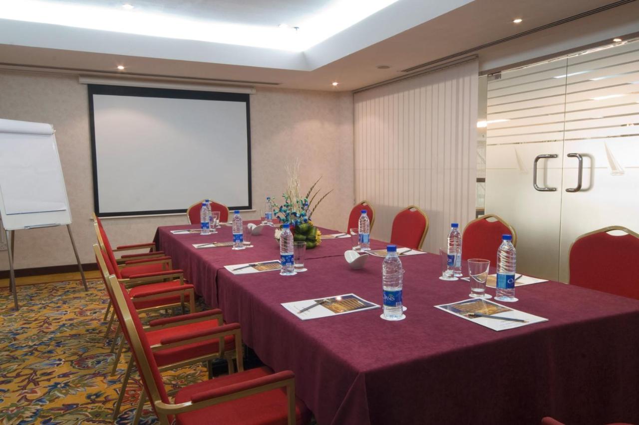 Aravi Hotel