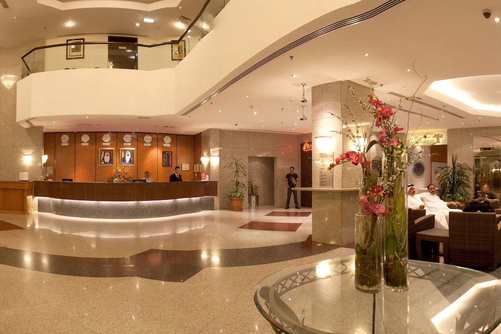 Aravi Hotel