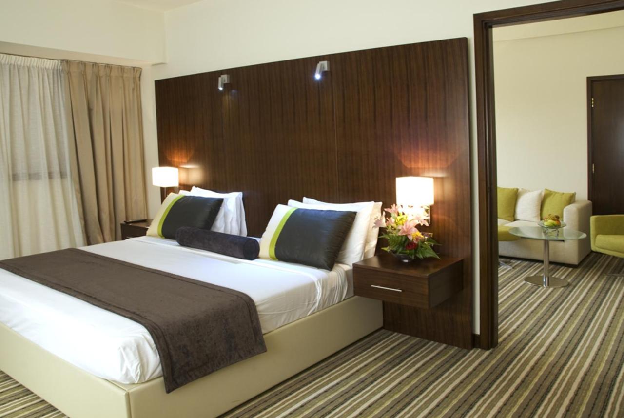 Aravi Hotel