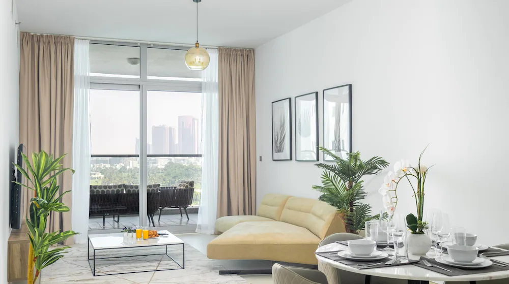 Azure Residence by LUX Holiday Home