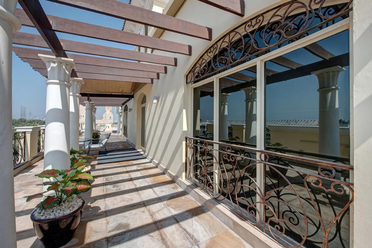 Beach Hotel Apartment