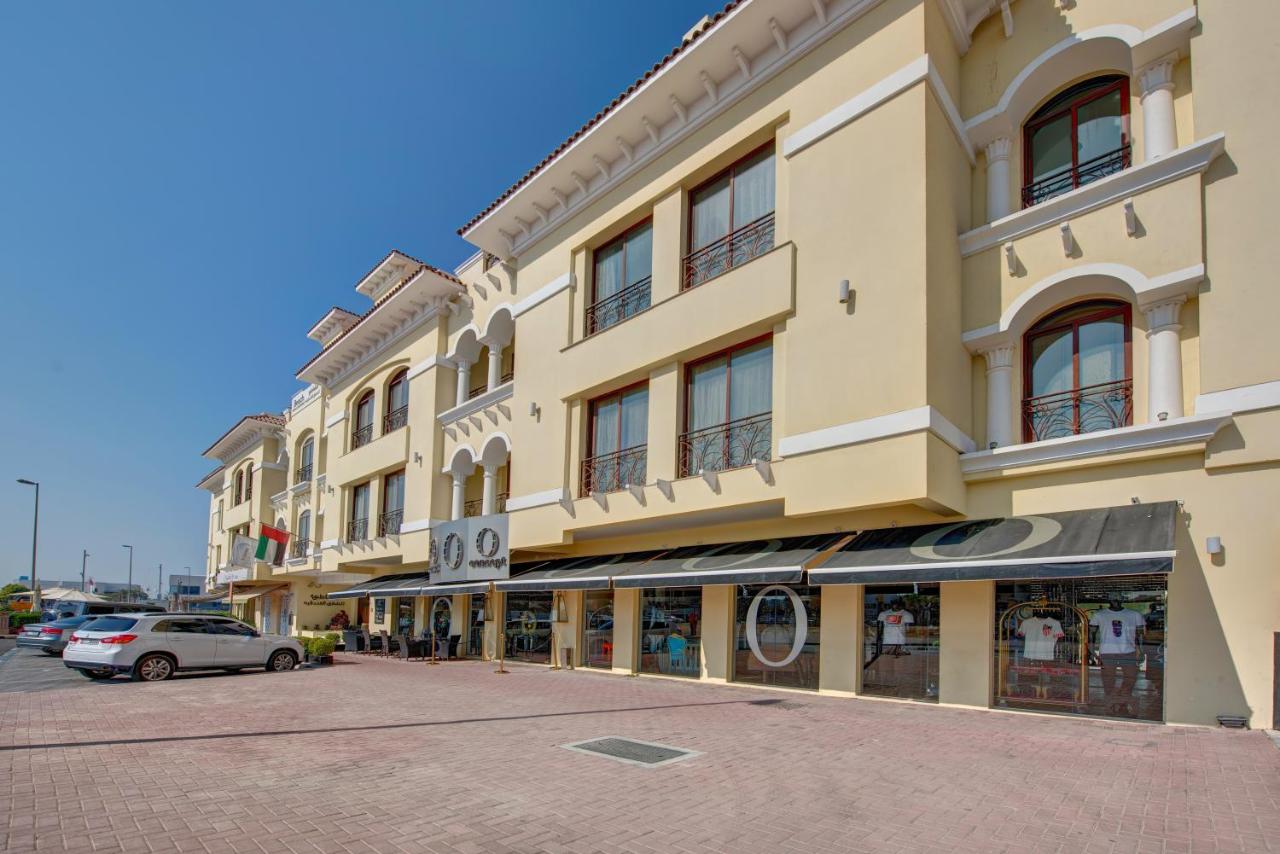 Beach Hotel Apartment