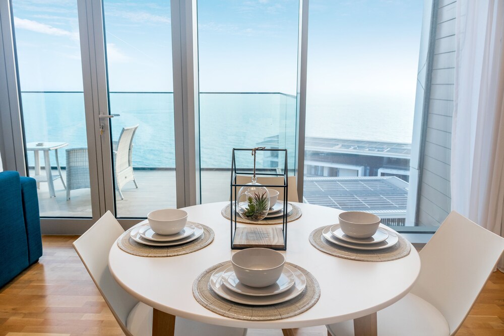 Bluewaters Island by FAM Living