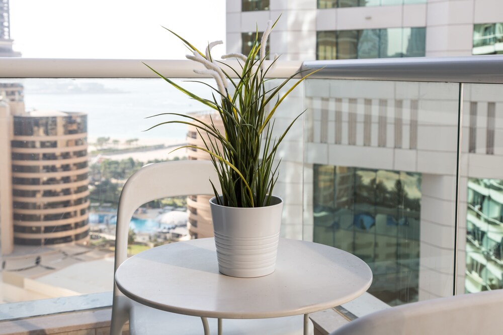 Botanica Tower by Hi Guests Vacation Homes