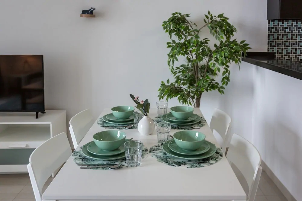 Botanica Tower by Hi Guests Vacation Homes